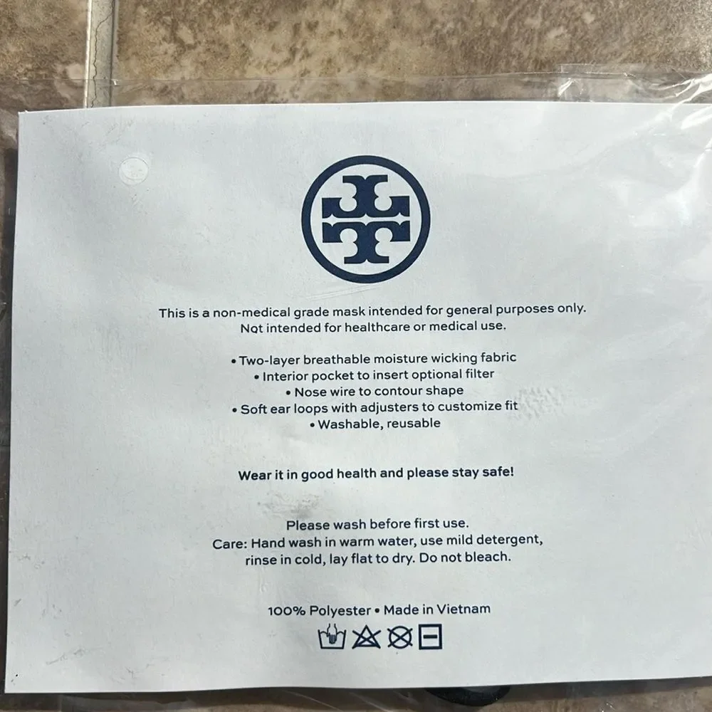 Tory Burch Face Mask – NWT – Stylish & Reusable